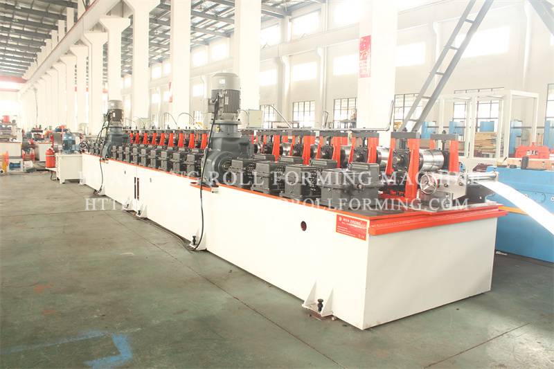 UPRIGHT BEAM FOR SHELVES ROLL FORMING MACHINE