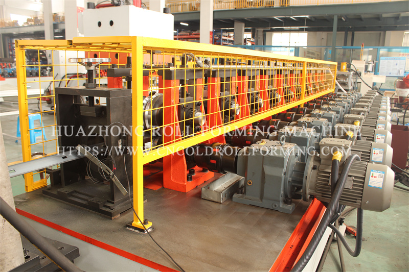 ANGLE ROLL FORMING MACHINE WITH PUNCHING