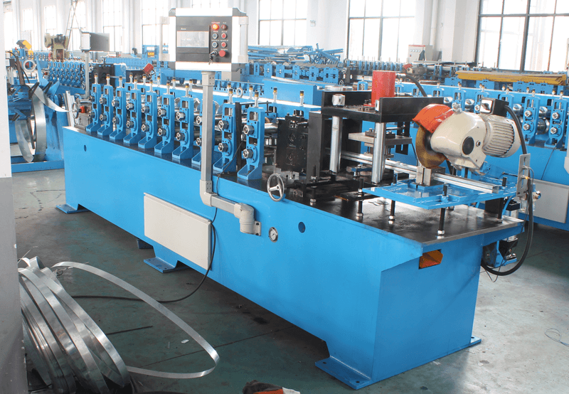 C CEILING ROLL FORMING MACHINE